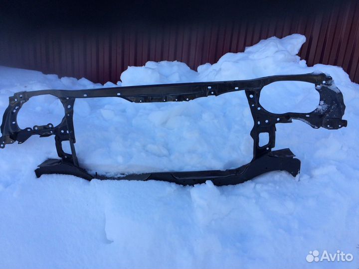 Передний телевизор от тойоты корола G6 2000 г