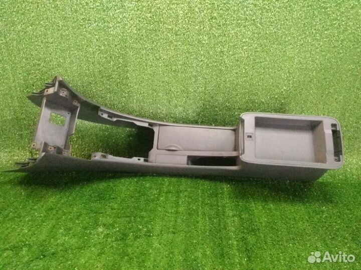 Подлокотник центральная консоль Lifan Solano 620