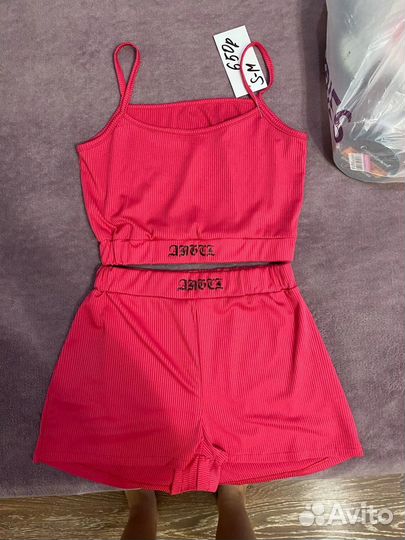 Женская одежда