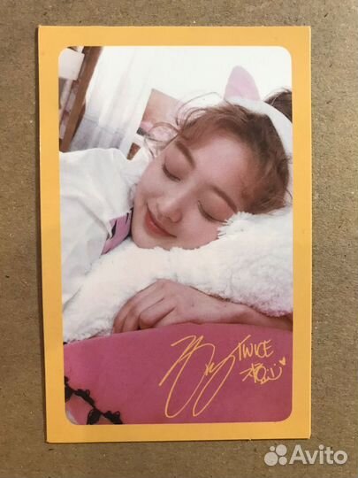 Карты Twice из альбома what IS love