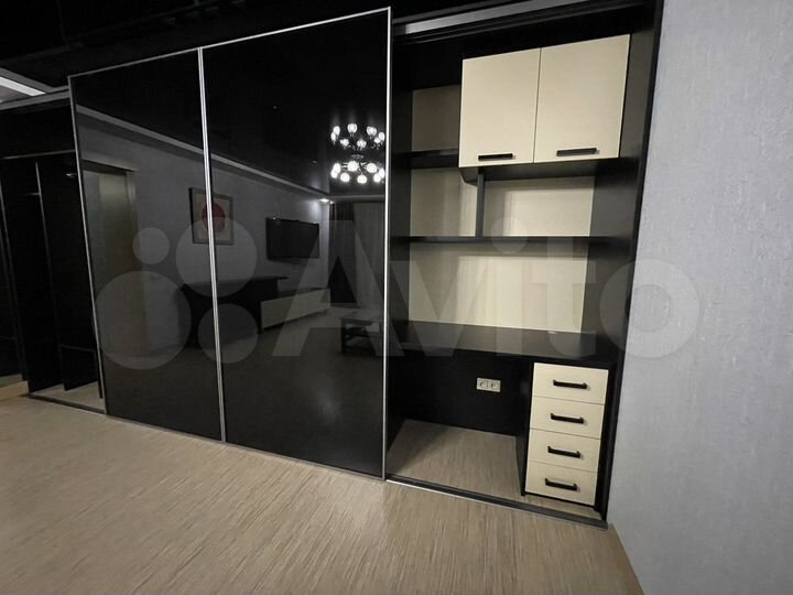 2-к. квартира, 79 м², 6/10 эт.