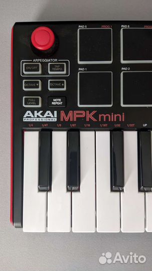 Akai PRO MPK mini