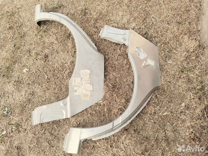 Ремкомплект задних арок Ниссан Санни