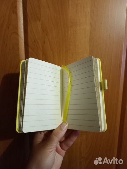 Блокнот в линейку
