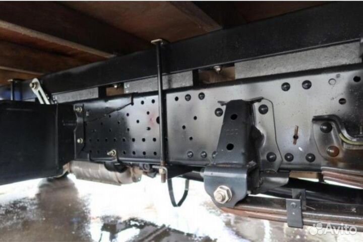 Isuzu Elf с КМУ, 2019