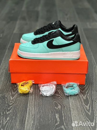 Nike Air Force 1 Low x Tiffany & Co. 1837