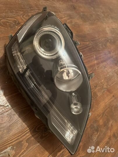 Правая фара Мерседес ML