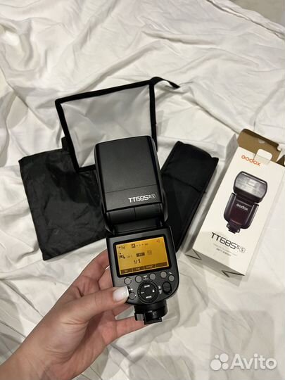 Вспышка камеры Godox TT685IIS (на батарейках)