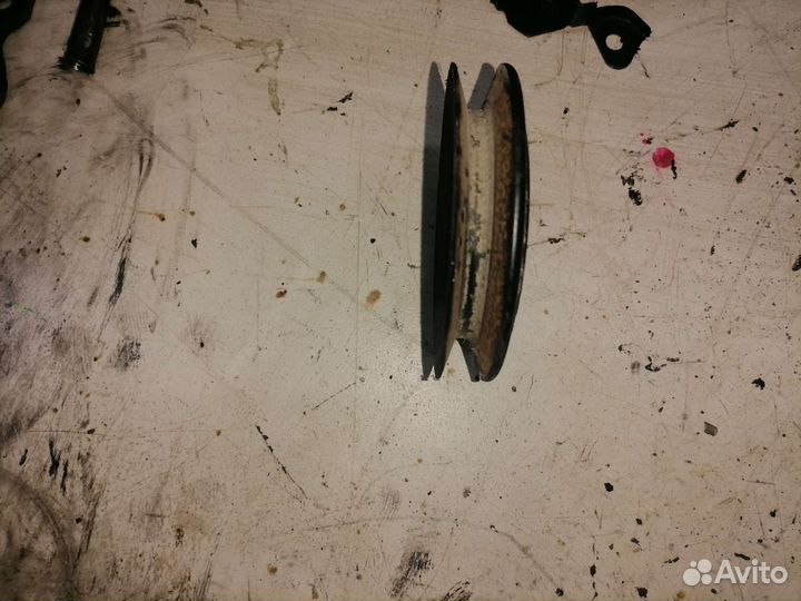 Шкив помпы Nissan CD20T