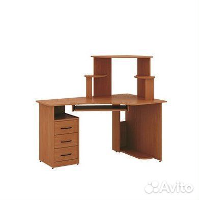 Угловой компьютерный стол