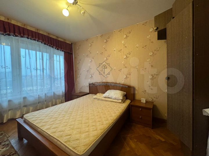Комната 16 м² в 3-к., 10/17 эт.