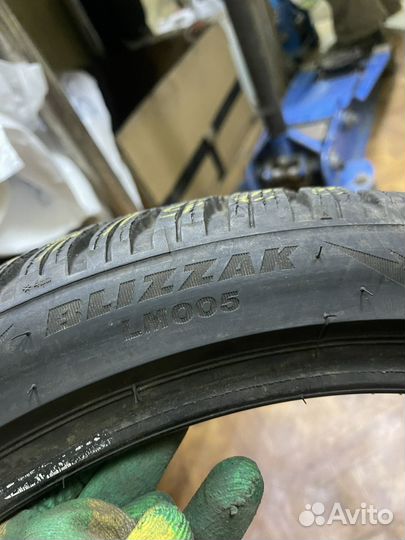 Bridgestone Blizzak LM-005 225/40 R18