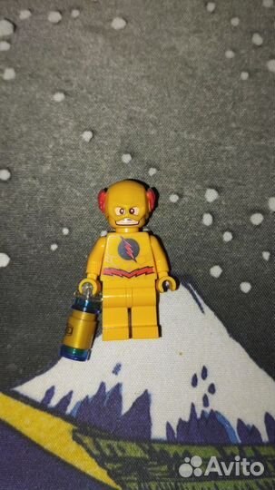 Lego minifigures из набора DC Super Heroes 76098