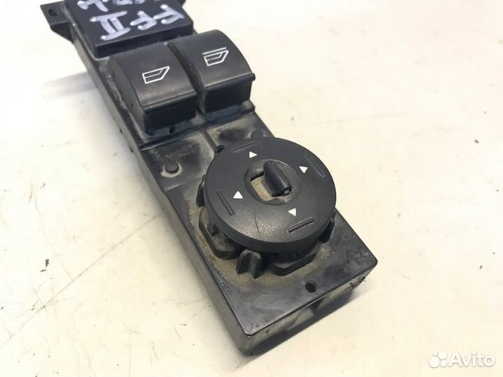 Блок управления стеклоподъемниками Ford Focus 2