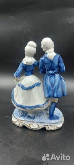 Винтажная статуэтка дама с кавалером china