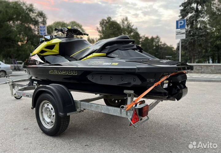 Продам водный гидроцикл BRP RXP X 260 RS