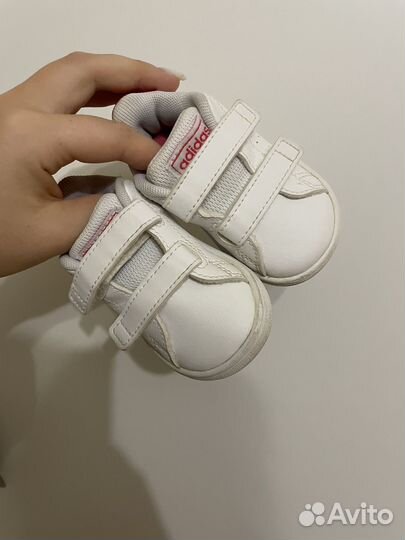 Кроссовки детские adidas 18 размер