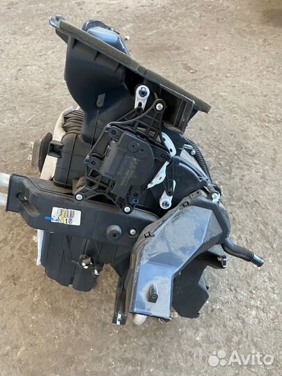 Корпус отопителя Kia Rio III