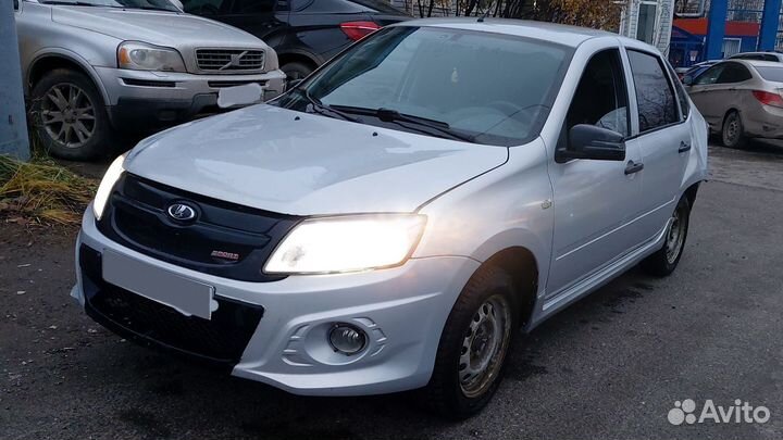 LADA Granta 1.6 AT, 2016, битый, 171 100 км