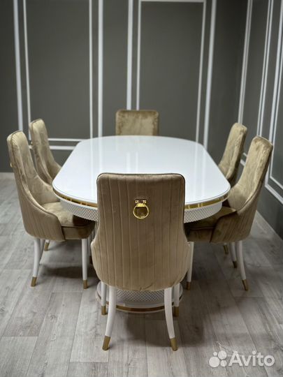 Кухонный стол