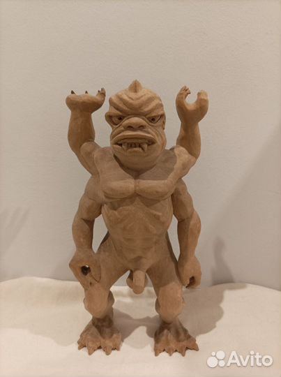 Статуэтка из дерева ручная резьба авторская работа