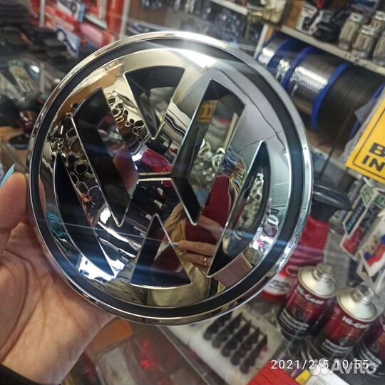 Эмблема передняя VW Passat,Golf,Jetta