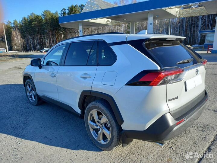 Toyota RAV4 2.0 CVT, 2021, 15 800 км