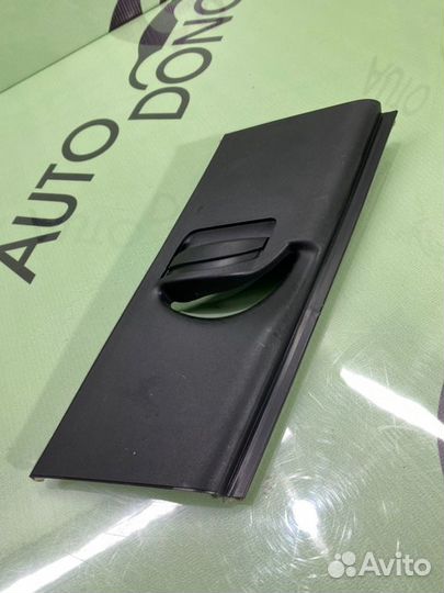 Накладка стойки задняя левая Audi Q7 4L 3.0D casa