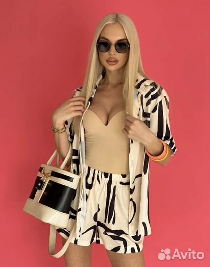 Костюм новый