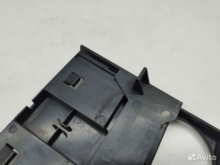 Подстаканник Suzuki Cultus GC21S 1999 г.в