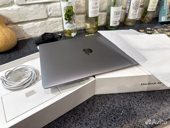 MacBook Air 13 Retina 2019 i5 1.6 GHz/8GB/512Gb