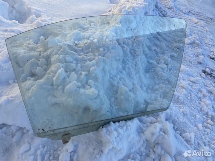 Стекло заднее правое mitsubishi lancer 10