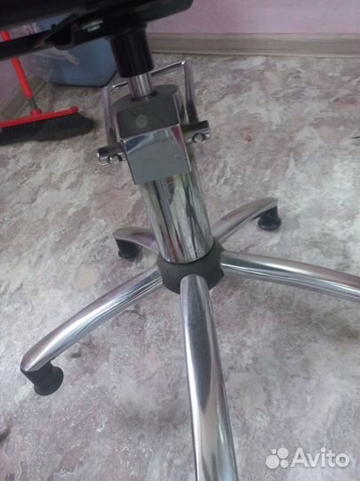 Мойка для парикмахерской бу и кресло на гидравлике