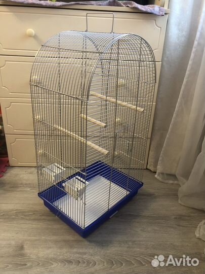 Новая большая клетка для птиц