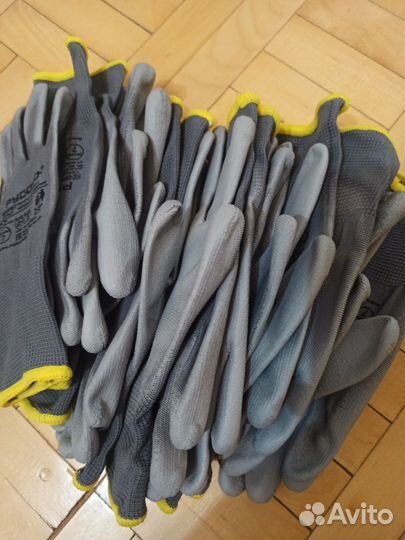 Перчатки нейлоновые с полиуретановым покрытием