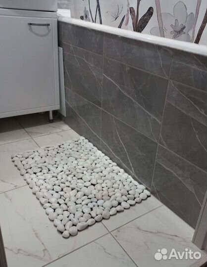 Коврик из мраморной гальки