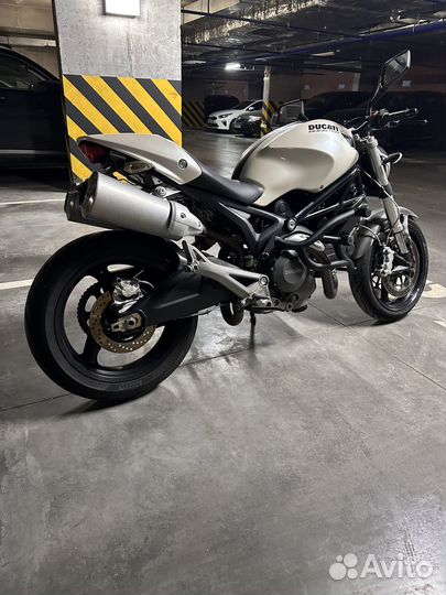 Ducati monster