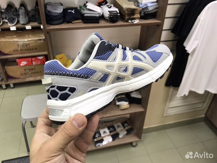 Кроссовки Asics