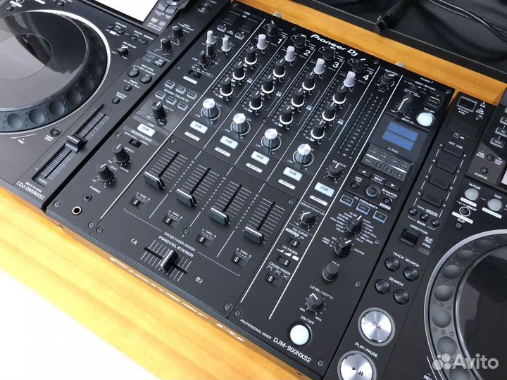 Dj комплект Pioneer CDJ 2000 NXS2 + DJM 900 NXS2