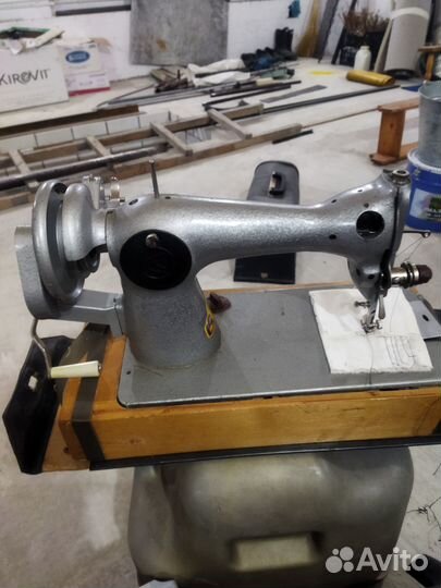 Швейная машинка