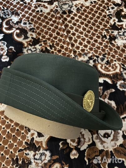 Женский головной убор 