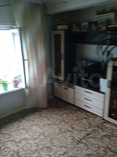 Дом 32,7 м² на участке 10 сот.