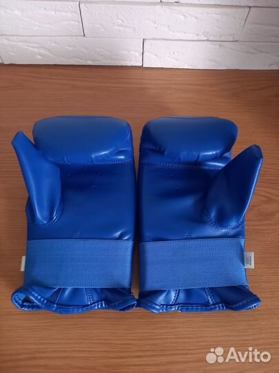 Боксерские перчатки, Demix, s