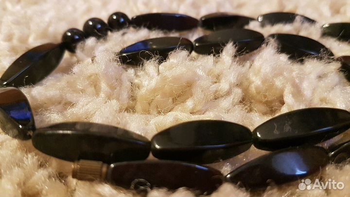 Бусы змеевик темно зеленый камень