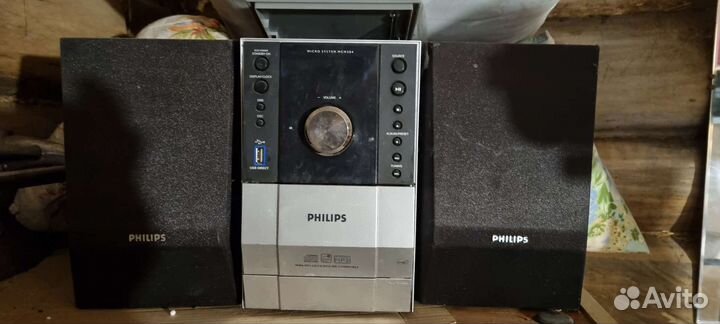 Музыкальный центр philips