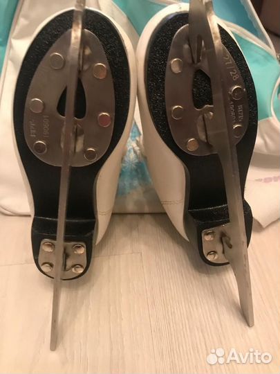 Коньки фигурные 27 размер