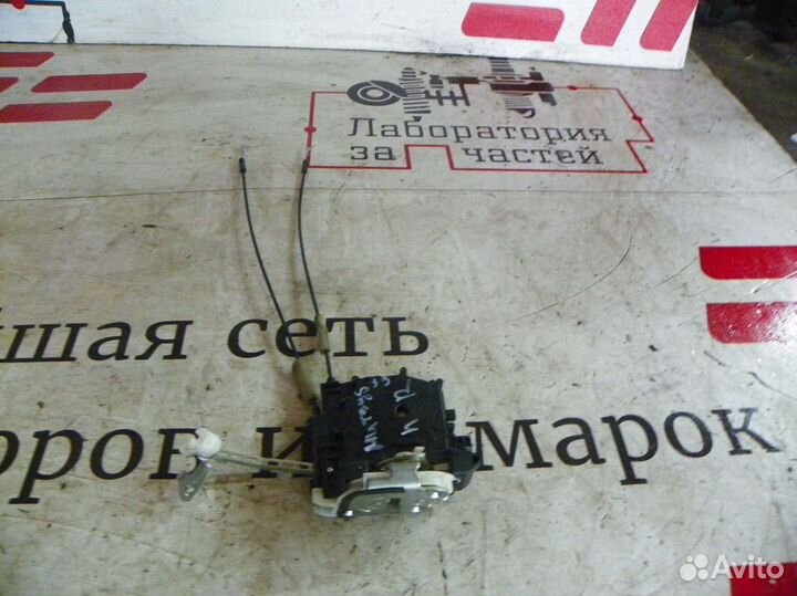 Замок двери передней правой Mitsubishi Outlander