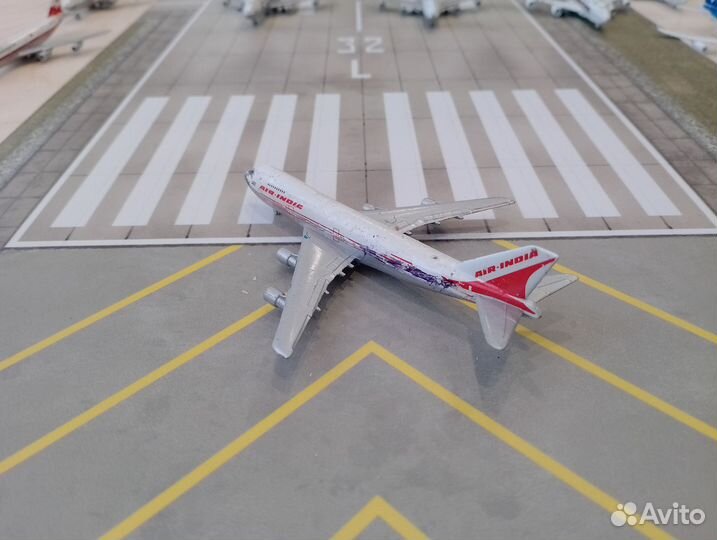 Самолёт Boeing 747 