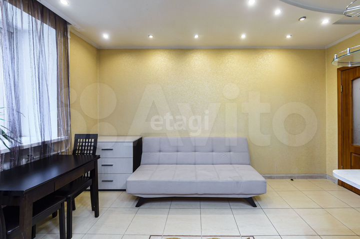 2-к. квартира, 79,3 м², 3/9 эт.