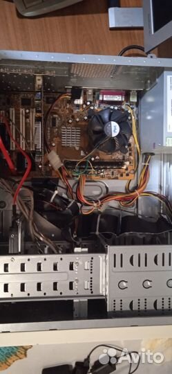 Пк на разбор Intel Celeron D336, x550 256M 1гб озу